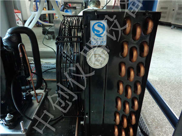  水冷式恒溫恒濕機(jī)壓縮機(jī)圖片